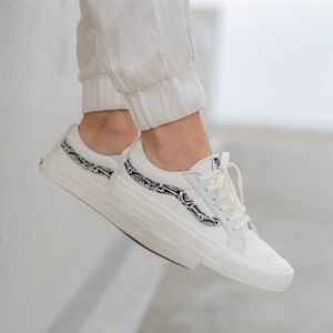 NWT VANS SNEAKERS
